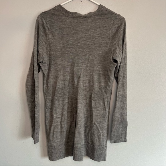 WHBM Womens 100% Wool Knit Metal Button Up Cardigan Gray Sz L Pocket Lightweight - Picture 9 of 11